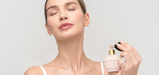 Making your perfume last longer on your skin is very simple thanks to these tricks.